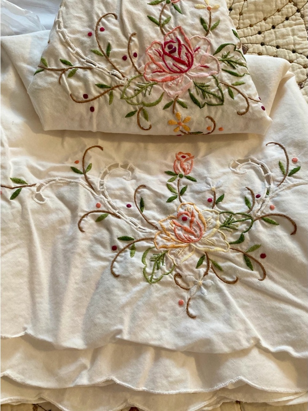 Round Tablecloth. Handmade